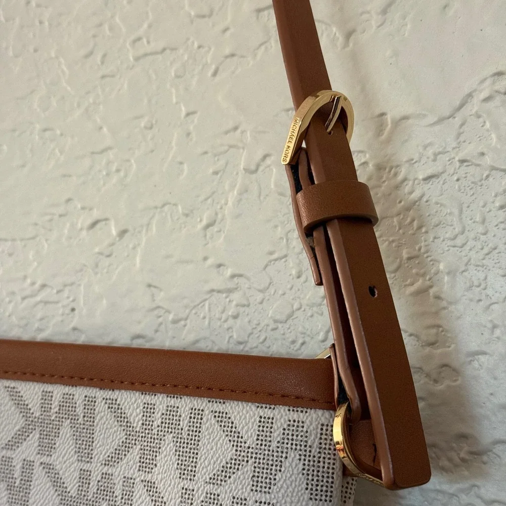 Michael‎ Kors MK Signature Logo Crossbody Bag White Brown Leather Trim 8x5 Small